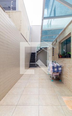 Casa à venda com 140m², 4 quartos e 3 vagasÁrea Externa