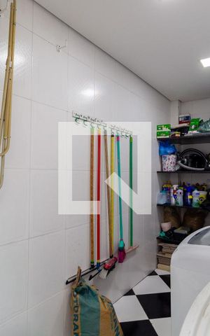 Casa à venda com 140m², 4 quartos e 3 vagasÁrea de Serviço