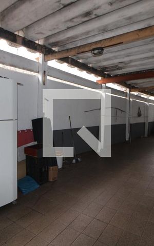 Casa para alugar com 330m², 4 quartos e 3 vagasÁrea de Serviço