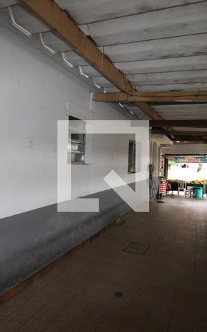Casa para alugar com 330m², 4 quartos e 3 vagasÁrea de Serviço