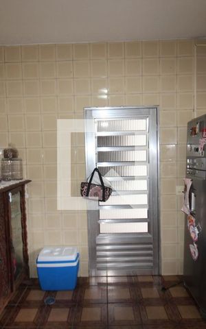 Casa para alugar com 330m², 4 quartos e 3 vagasCozinha 1