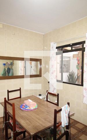 Casa para alugar com 330m², 4 quartos e 3 vagasCozinha 1