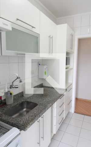 Apartamento para alugar com 67m², 2 quartos e 2 vagasCozinha