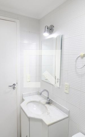 Apartamento para alugar com 67m², 2 quartos e 2 vagasBanheiro 1