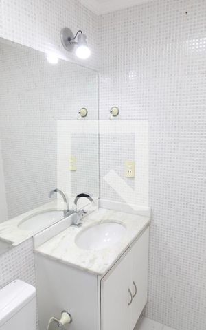Apartamento para alugar com 67m², 2 quartos e 2 vagasBanheiro 2