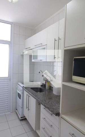 Apartamento para alugar com 67m², 2 quartos e 2 vagasCozinha