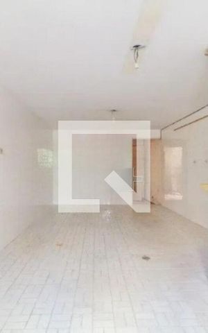 Casa à venda com 147m², 2 quartos e 2 vagas