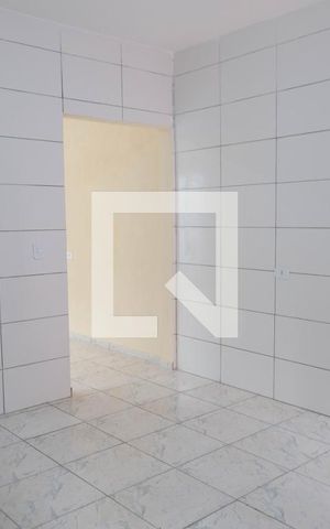 Casa para alugar com 110m², 2 quartos e 1 vaga Casa para alugar com 110m², 2 quartos e 1 vagaCozinha