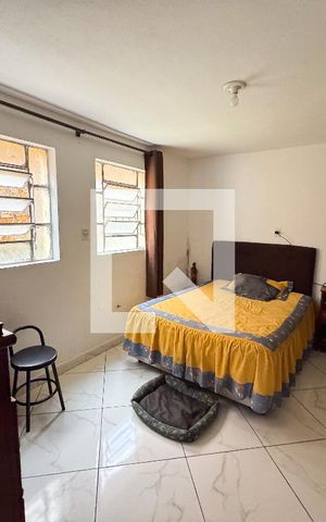 Casa à venda com 360m², 3 quartos e 3 vagas Casa à venda com 360m², 3 quartos e 3 vagasQuarto 2