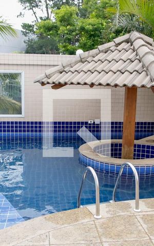 Apartamento à venda com 34m², 1 quarto e 1 vaga Apartamento à venda com 34m², 1 quarto e 1 vagaÁrea comum - Piscina