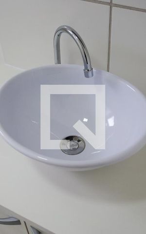Apartamento para alugar com 37m², 2 quartos e 1 vaga Apartamento para alugar com 37m², 2 quartos e 1 vagaBanheiro