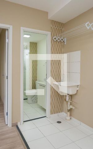Apartamento para alugar com 37m², 2 quartos e 1 vaga Apartamento para alugar com 37m², 2 quartos e 1 vagaÁrea de Serviço
