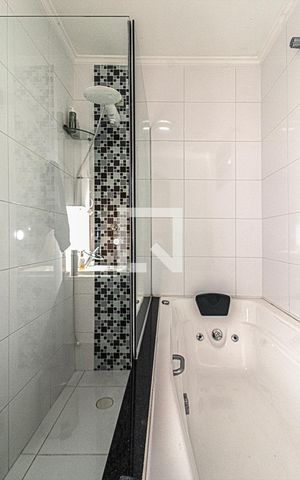 Casa de condomínio à venda com 95m², 3 quartos e 1 vaga Casa de condomínio à venda com 95m², 3 quartos e 1 vagabanheiro na área de serviço