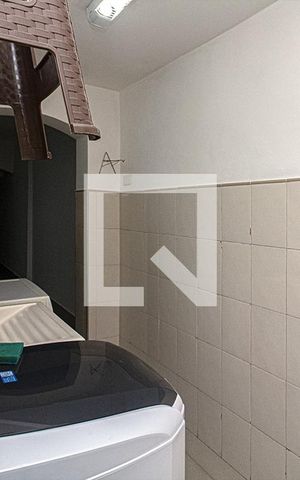 Casa de condomínio à venda com 95m², 3 quartos e 1 vaga Casa de condomínio à venda com 95m², 3 quartos e 1 vagaárea de serviço