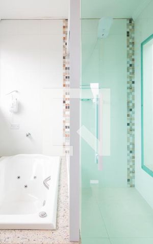 Apartamento à venda com 104m², 3 quartos e 2 vagas Apartamento à venda com 104m², 3 quartos e 2 vagasBanheiro Suite 2