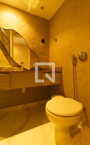 Apartamento para alugar com 58m², 1 quarto e 1 vaga Apartamento para alugar com 58m², 1 quarto e 1 vagaDetalhe do banheiro social