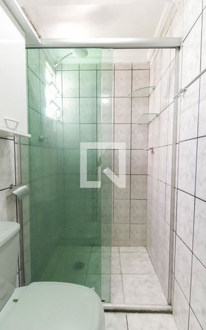 Apartamento à venda com 42m², 2 quartos e 1 vaga Apartamento à venda com 42m², 2 quartos e 1 vagaBanheiro