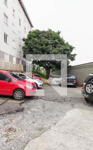 Apartamento à venda com 42m², 2 quartos e 1 vaga Apartamento à venda com 42m², 2 quartos e 1 vagaEstacionamento