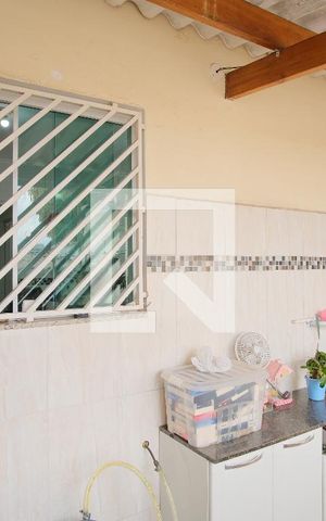 Casa à venda com 148m², 3 quartos e 1 vagaÁrea de Serviço