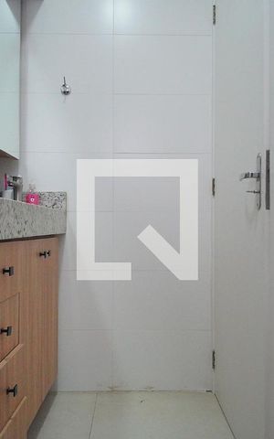 Casa de condomínio à venda com 125m², 3 quartos e 2 vagasBanheiro
