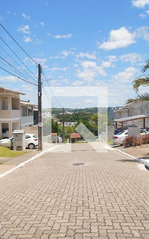 Casa de condomínio à venda com 125m², 3 quartos e 2 vagasÁrea externa