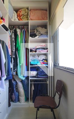 Casa de condomínio à venda com 125m², 3 quartos e 2 vagasCloset da suíte