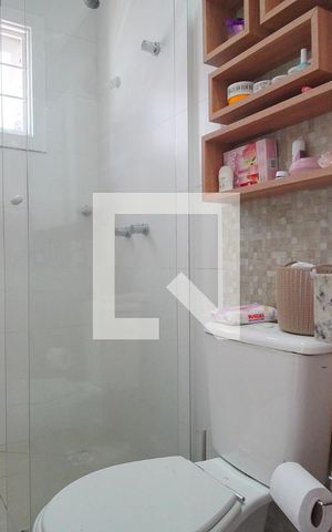 Casa de condomínio à venda com 125m², 3 quartos e 2 vagasBanheiro