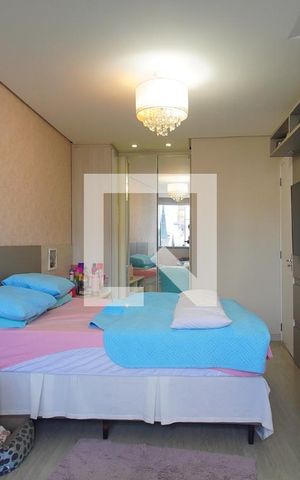 Casa de condomínio à venda com 125m², 3 quartos e 2 vagasSuíte