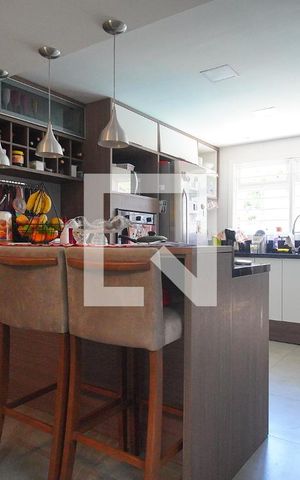 Casa de condomínio à venda com 125m², 3 quartos e 2 vagasCozinha