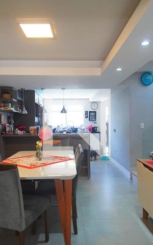 Casa de condomínio à venda com 125m², 3 quartos e 2 vagasSala de Jantar