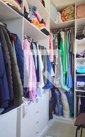 Casa de condomínio à venda com 125m², 3 quartos e 2 vagasCloset da suíte