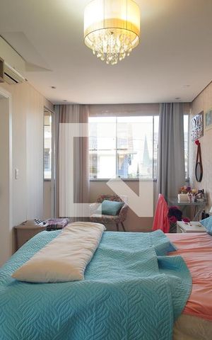 Casa de condomínio à venda com 125m², 3 quartos e 2 vagasSuíte