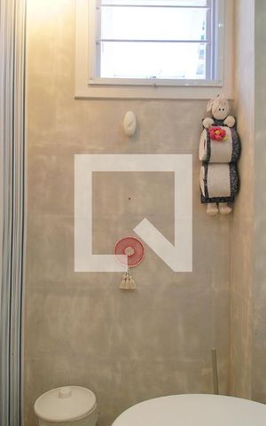 Casa de condomínio à venda com 125m², 3 quartos e 2 vagasLavabo