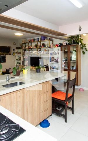 Apartamento à venda com 86m², 2 quartos e 1 vaga Apartamento à venda com 86m², 2 quartos e 1 vagaCozinha