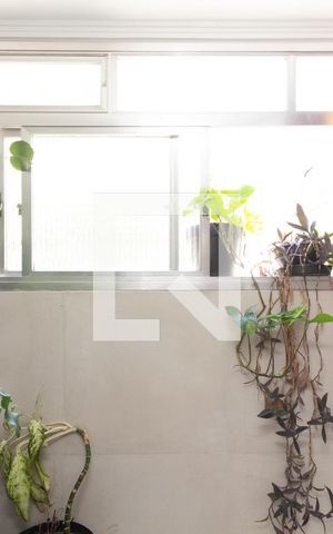 Apartamento à venda com 86m², 2 quartos e 1 vaga Apartamento à venda com 86m², 2 quartos e 1 vagaÁrea de Serviço