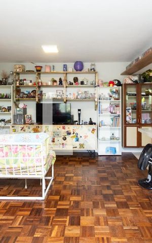 Apartamento à venda com 86m², 2 quartos e 1 vaga Apartamento à venda com 86m², 2 quartos e 1 vagaSala