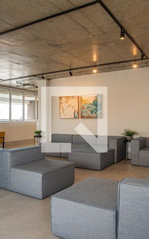 Apartamento para alugar com 45m², 1 quarto e sem vaga Apartamento para alugar com 45m², 1 quarto e sem vagaÁrea comum - Salão de festas