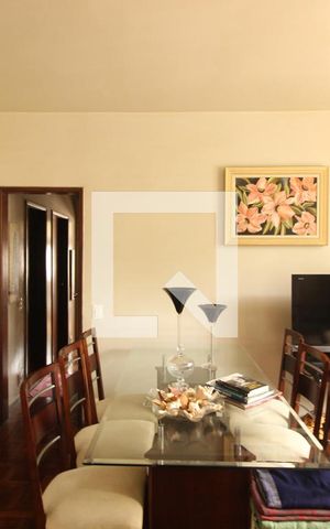 Apartamento à venda com 88m², 3 quartos e 1 vagaSala