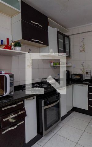 Casa à venda com 280m², 4 quartos e 2 vagasCasa 2 - Cozinha