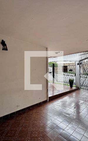 Casa para alugar com 187m², 3 quartos e 3 vagas Casa para alugar com 187m², 3 quartos e 3 vagasGaragem