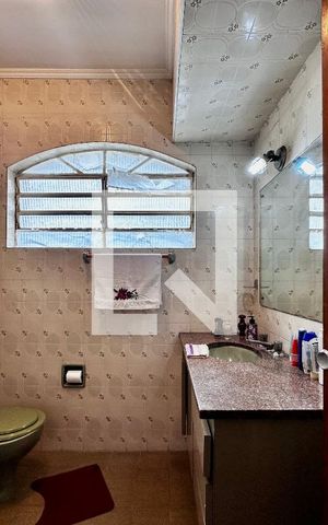 Casa para alugar com 187m², 3 quartos e 3 vagas Casa para alugar com 187m², 3 quartos e 3 vagasBanheiro Social