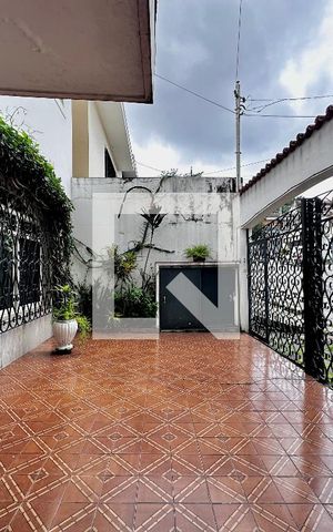 Casa para alugar com 187m², 3 quartos e 3 vagas Casa para alugar com 187m², 3 quartos e 3 vagasGaragem