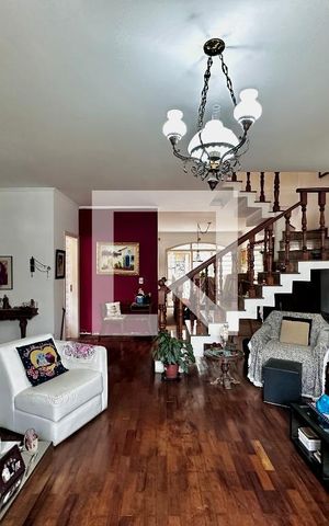 Casa para alugar com 187m², 3 quartos e 3 vagas Casa para alugar com 187m², 3 quartos e 3 vagasSala