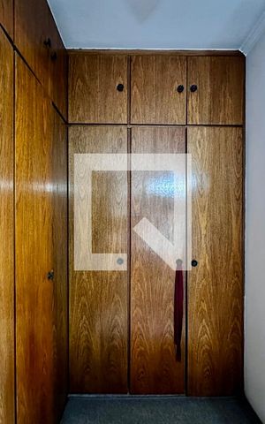 Casa para alugar com 187m², 3 quartos e 3 vagas Casa para alugar com 187m², 3 quartos e 3 vagasCloset Suíte