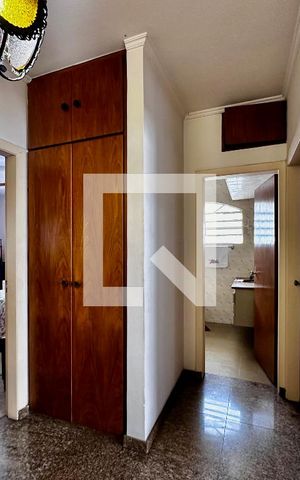 Casa para alugar com 187m², 3 quartos e 3 vagas Casa para alugar com 187m², 3 quartos e 3 vagasCorredor Quartos