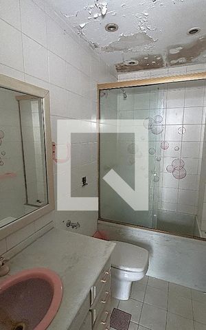 Apartamento à venda com 140m², 2 quartos e 2 vagasBanheiro