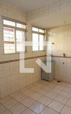Apartamento para alugar com 62m², 2 quartos e 1 vaga Apartamento para alugar com 62m², 2 quartos e 1 vagaCozinha e Área de Serviço