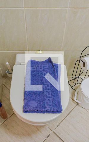 Apartamento à venda com 78m², 2 quartos e sem vagaBanheiro