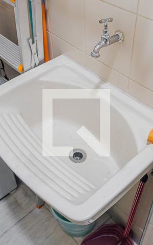 Apartamento à venda com 78m², 2 quartos e sem vagaÁrea de Serviço