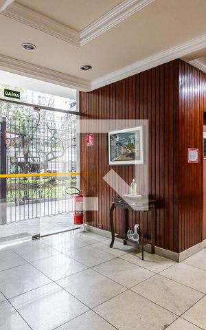 Apartamento à venda com 78m², 2 quartos e sem vagaHall social